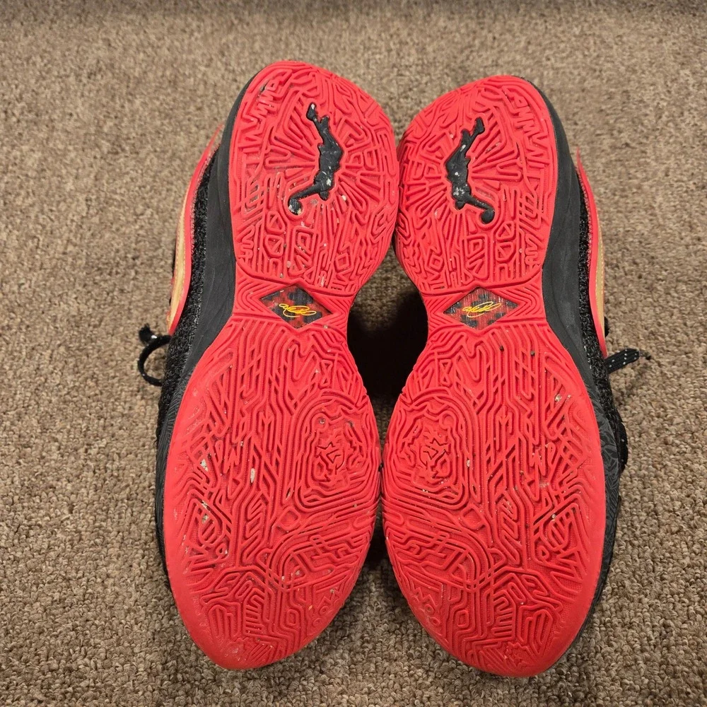 Nike LeBron 20 Basketball Shoes Mens Black Red Gold Knit Low‎ Top Sneakers